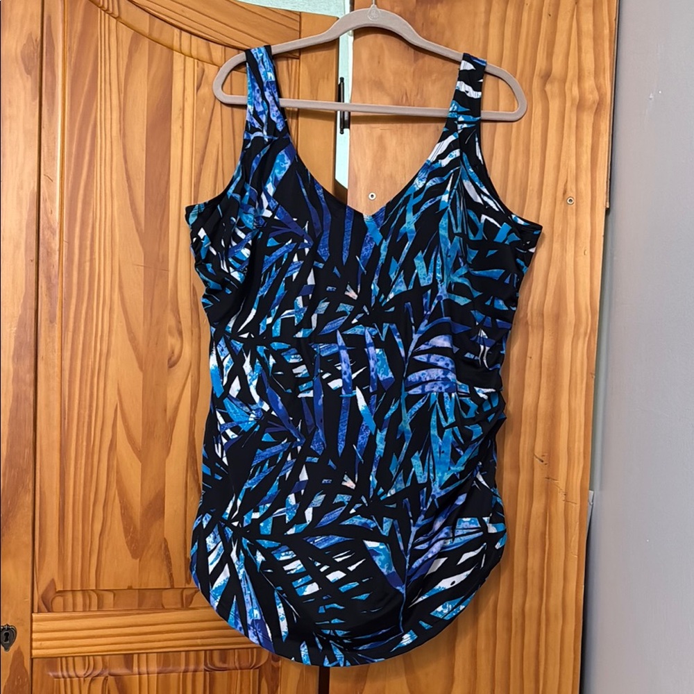 NWT SWIMSUITS FOR ALL TROPICAL WOMENS PLUS 28 BLUE BLACK RUCHED EXTRA COVERAGE